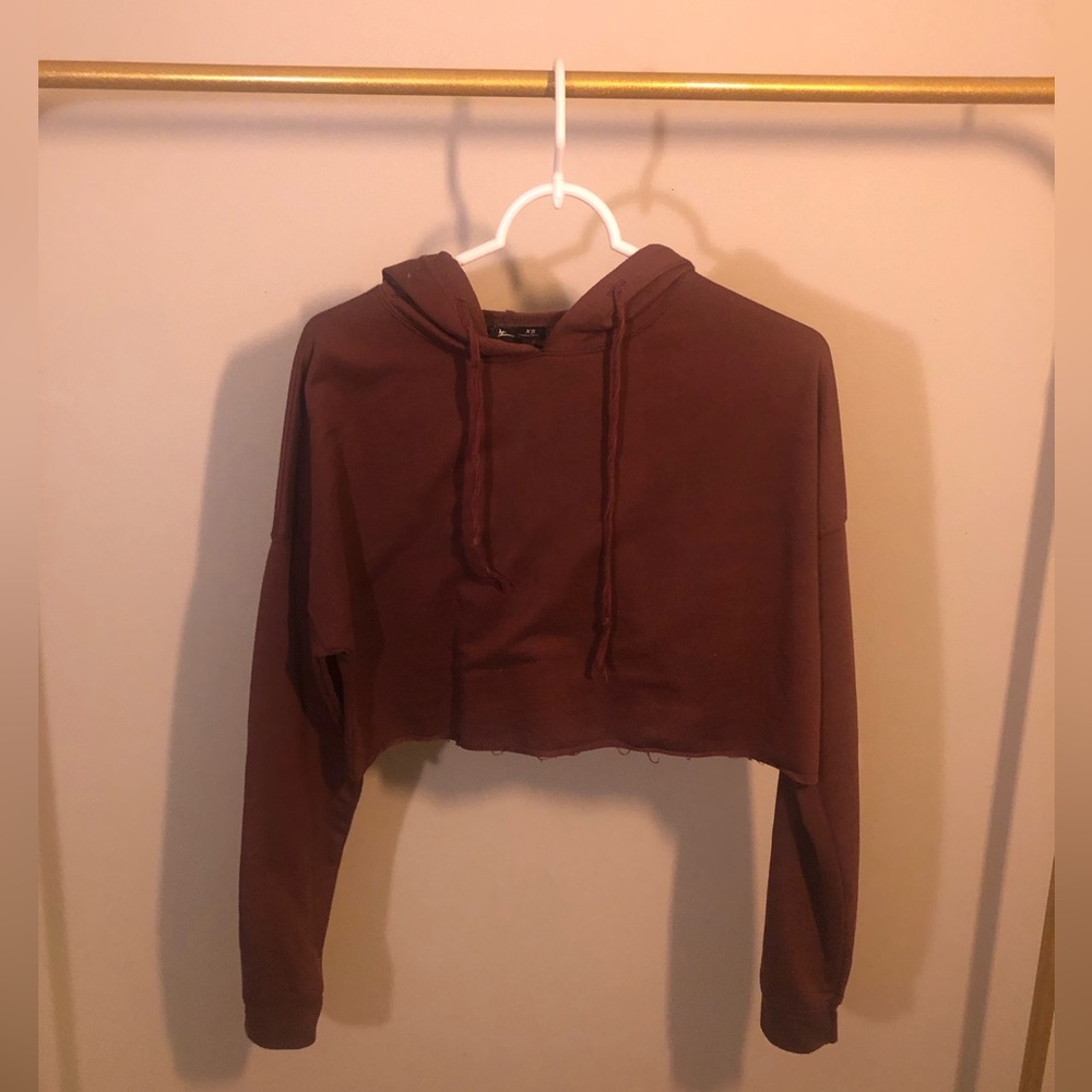 Maroon cropped Windsor sweatshirt